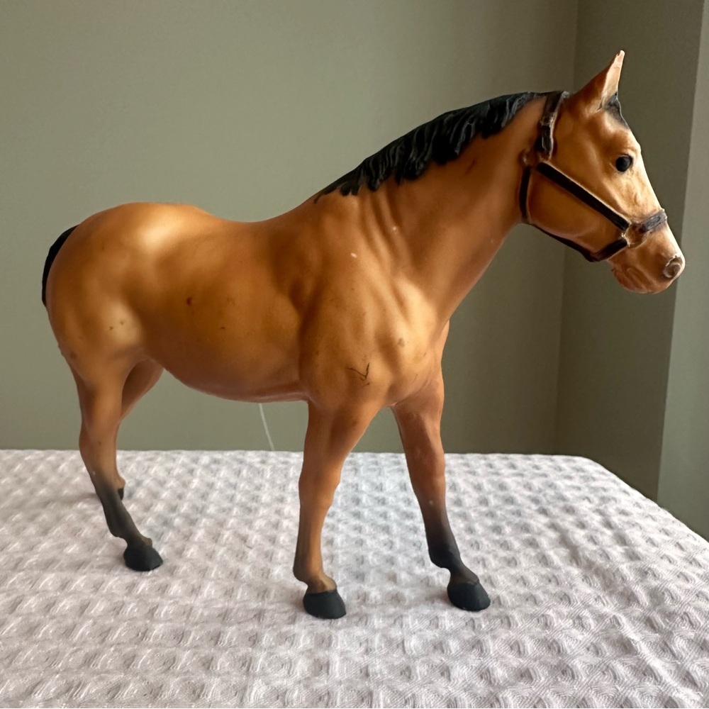 Vintage Breyer Two Bits Quarter Horse Buckskin #98 with Halter